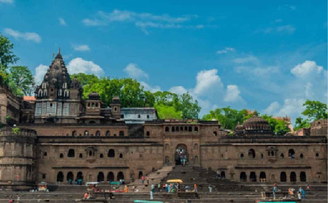 Indore to Mandleshwar Taxi